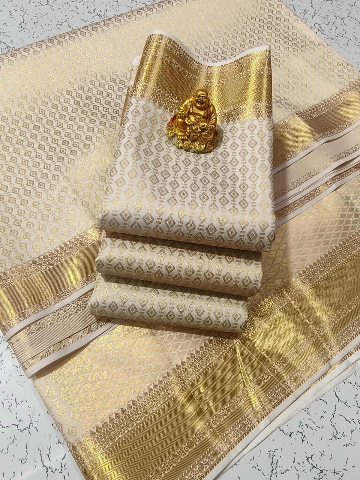 creamy white with gold border kanjeevaram silk saree